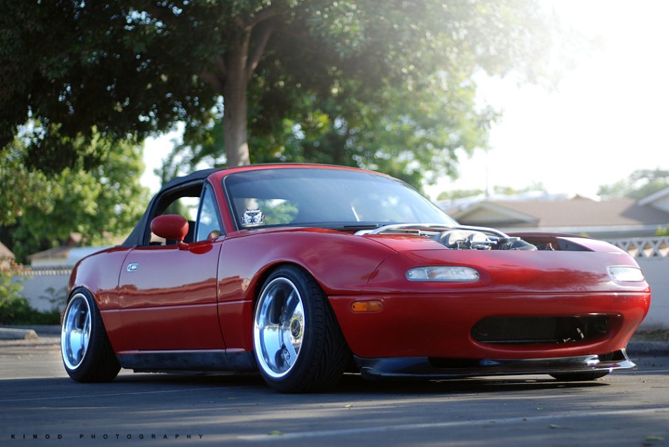 Posted in Uncategorized with tags Miata on April 17 2009 by ekhatch