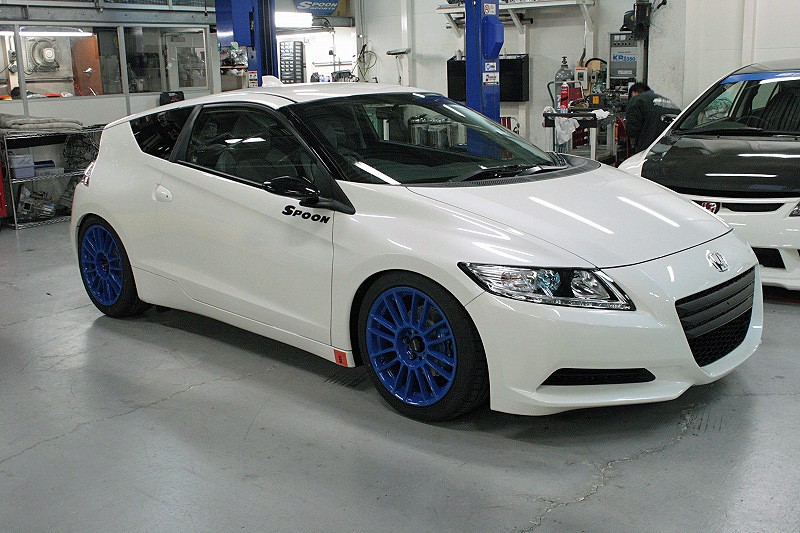  thier CR93 wheels in Spoon blue I still can't wait to see a black CRZ